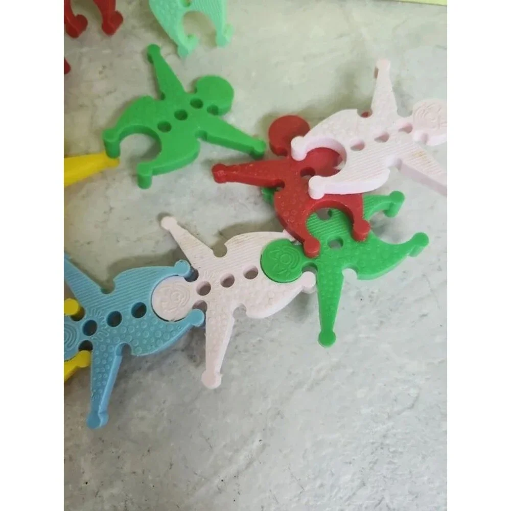 18pc link and stack together clown activity toy